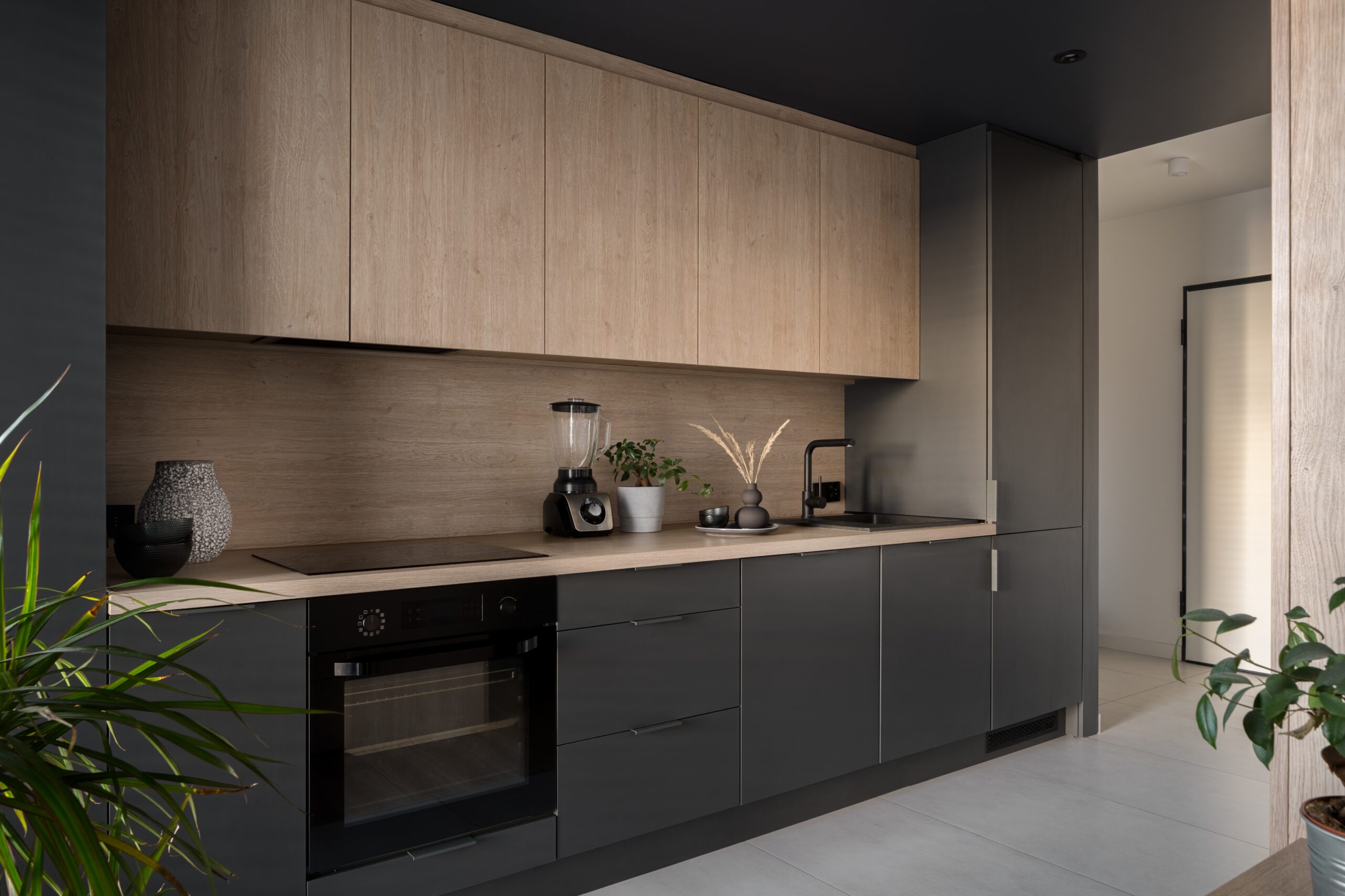 Modern,And,Small,Kitchen,With,Wooden,Cupboard,And,Countertop,And